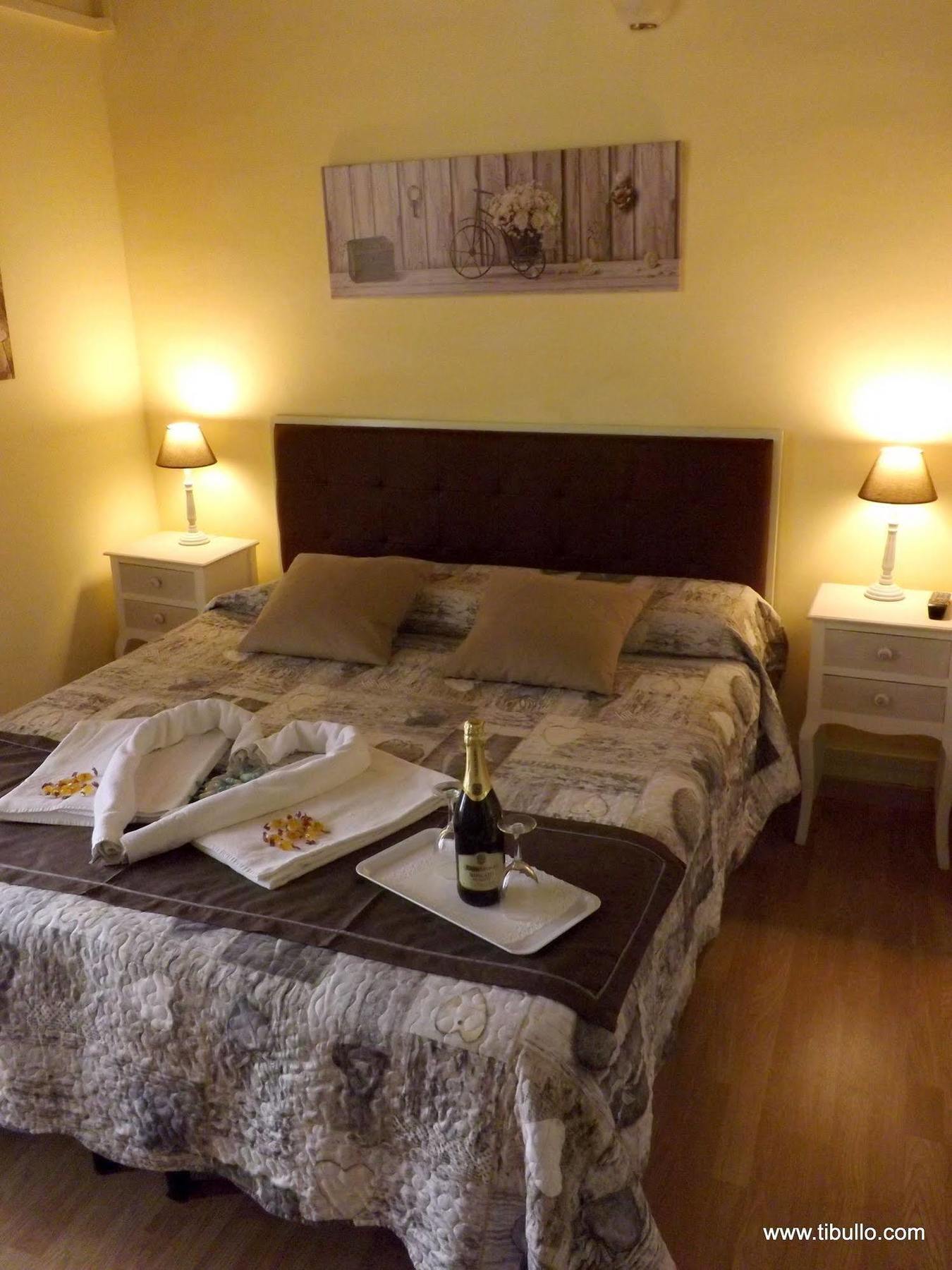 ตีบุลโล เกสท์เฮาส์ Hotel โรม ภายนอก รูปภาพ